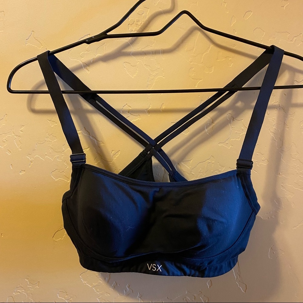 Victoria Secret Incredible Sports Bra! 34B